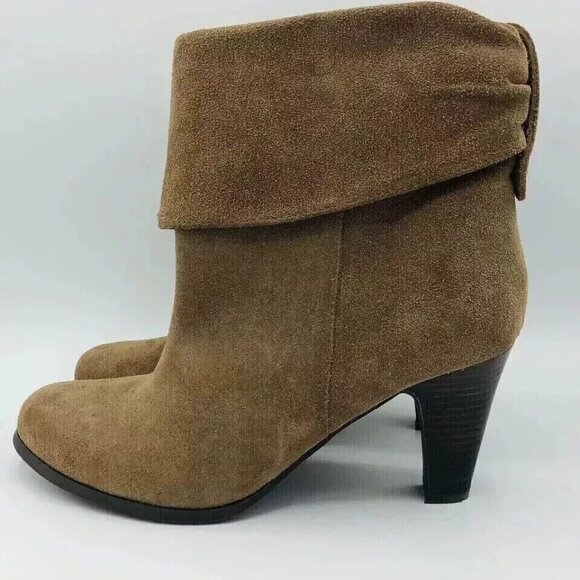 BCBGeneration Boots Womens Size 8.5 B Tan Suede Ankle Booties Heels Cuffed Shoe - Picture 5 of 13
